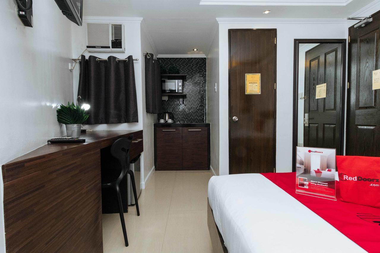 Reddoorz Plus @ Poblacion Makati Makati City Eksteriør bilde