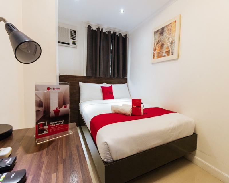 Reddoorz Plus @ Poblacion Makati Makati City Eksteriør bilde