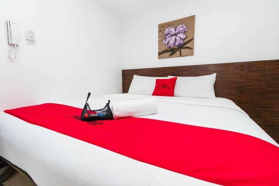 Reddoorz Plus @ Poblacion Makati Makati City Eksteriør bilde